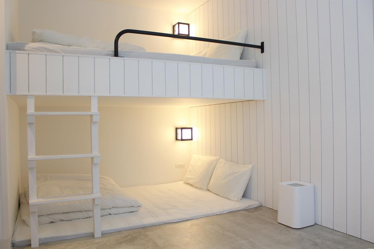 Sekai Hotel Momiji Осака Екстериор снимка
